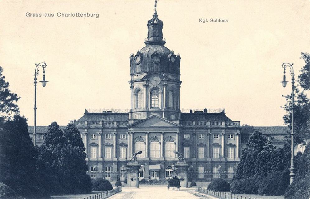Charlottenburg. GG duotone black/blue sample.