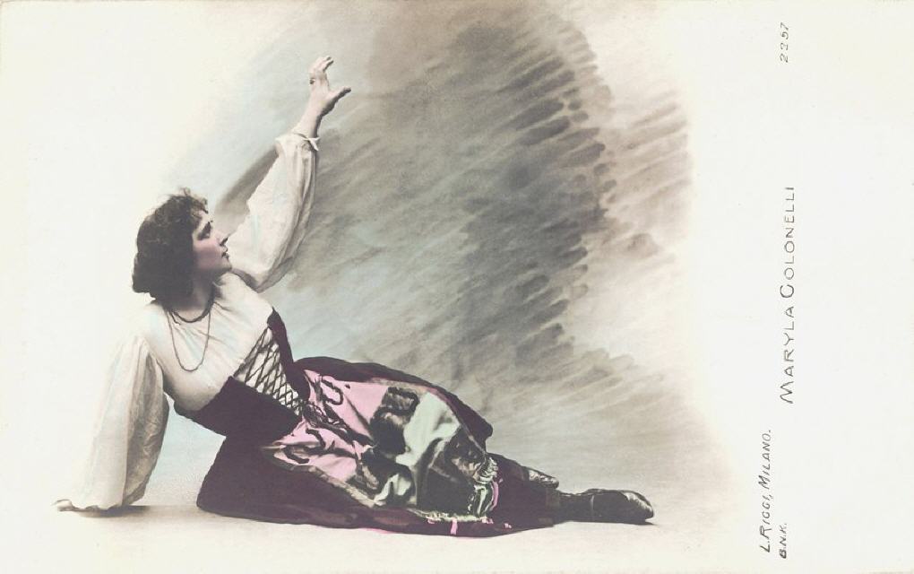 BNK 2257. Maryla Colonelli. By:  L. Riggi, Milano.