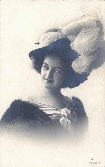 Polyphot ser 1050-3. Woman with hat. 1910.