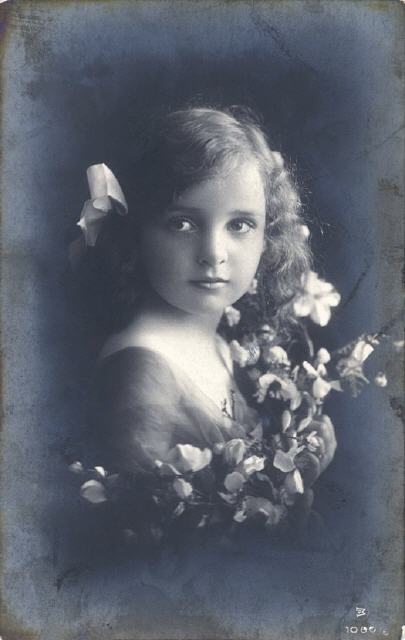 Polyphot ser 1060-6. Girl with flowers.