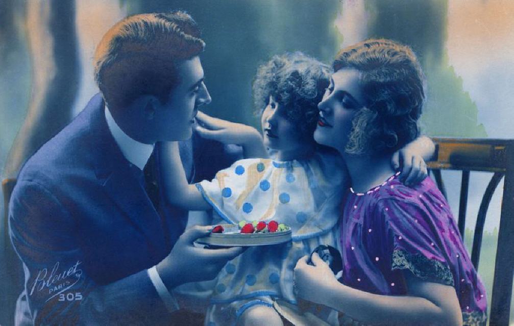 Bleuet Paris 305. Tinted plus handcolouring.