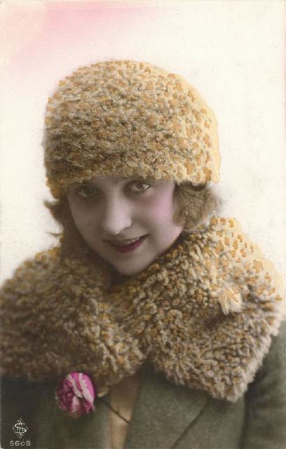 Unknown French Publisher. Series 5608.